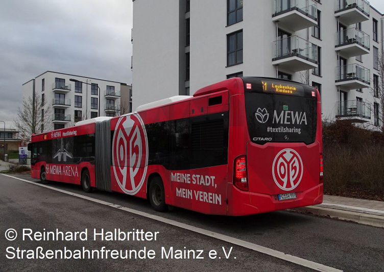 Bus 959 mit Werbung für Mainz 05 und die MEWA Arena